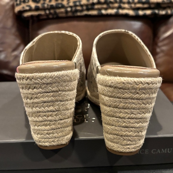 Vince Camuto Tan Snake Print Wedge Sandals - Picture 6 of 7